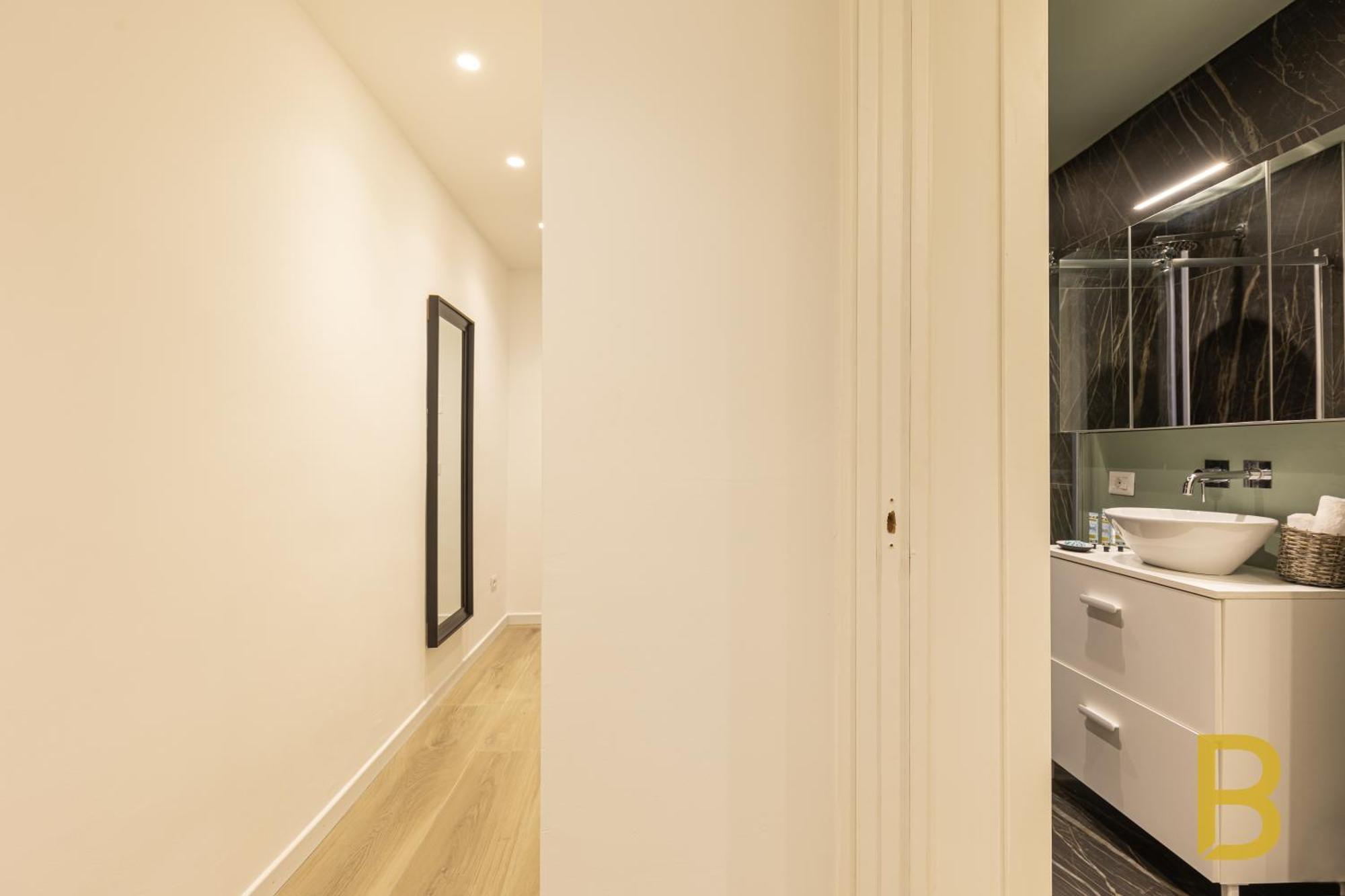 Beplace Apartments In Caiazzo ميلان المظهر الخارجي الصورة